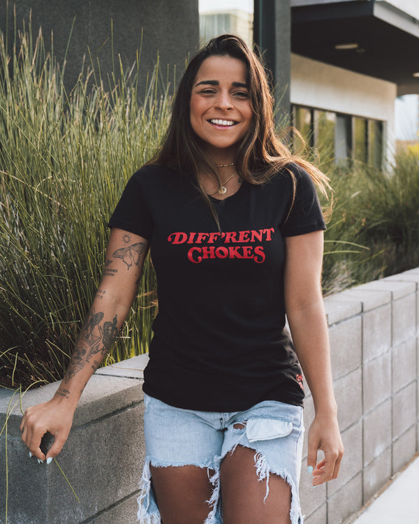 Diff'rent Chokes Women's Tee